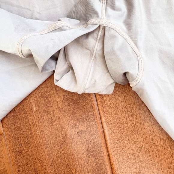 SPANX Suit Your Fancy Plunge Low Back Mid-Thigh Bodysuit Size XL Beige - Picture 11 of 16